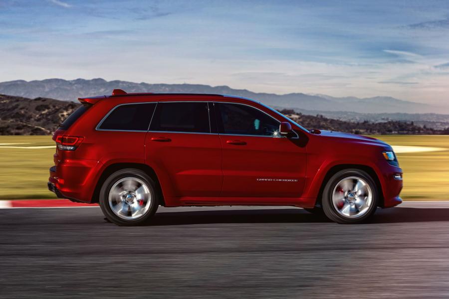  Jeep Grand Cherokee SRT8 2014 года  (фото 40 из 73)